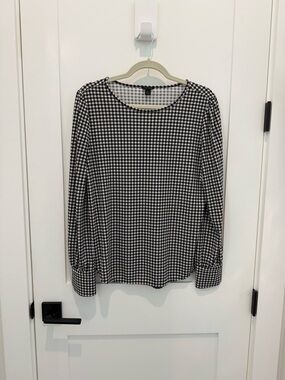 Ann Taylor Black and White Gingham Long-Sleeve Top